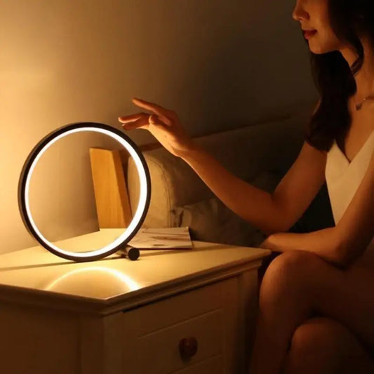 Lampe de Chevet Élégante | LUXE